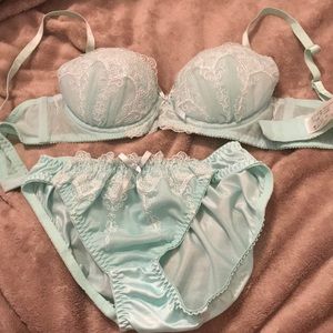 Japanese bra and panty set
